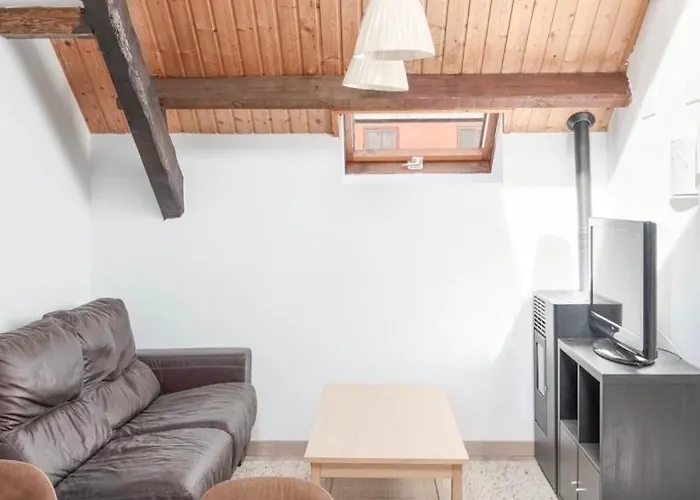 Atico Alquiler Larga Lägenhet Canfranc