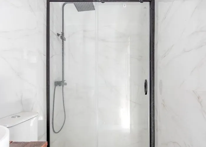 Atico Alquiler Larga Lägenhet *